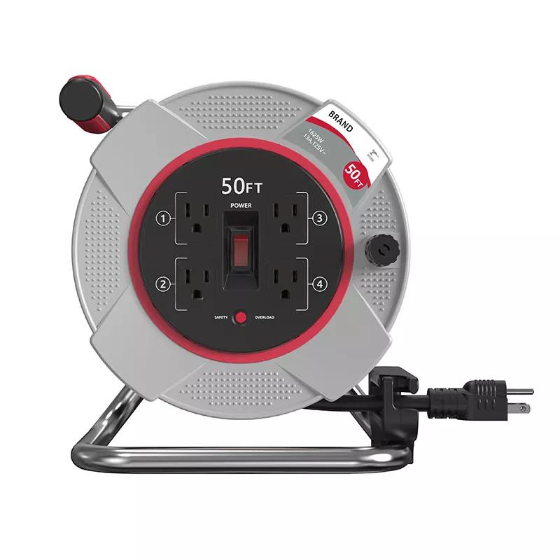 4 udtag Plastledningsrulle 50 fod med overbelastningsbeskyttelse